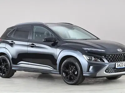 Gebraucht Hyundai Kona Premium 120 PS (88 kW) 2022 Schwarz SUV