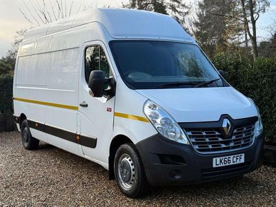 White Used 2017 Renault Master | £6,594 (Super price)