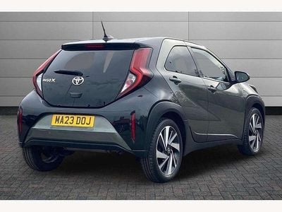 Used Toyota Aygo X 72 HP (52 kW) 2023 Cardamom green with black SUV