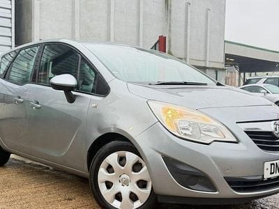 Used Vauxhall Meriva 120 HP (88 kW) 2013 Silver MPV