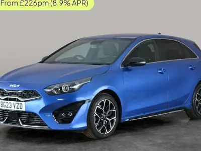 Begagnad Kia Ceed GT-Line 160 HK (117 kW) 2023 Blå Halvkombi