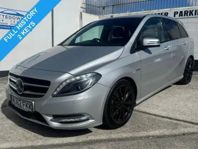 Used Mercedes B180 122 HP (89 kW) 2012 Silver Hatchback