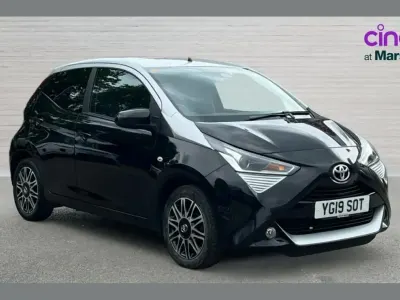 Używany Toyota Aygo X-clusiv 72 KM (52 kW) 2019 Czarny Hatchback