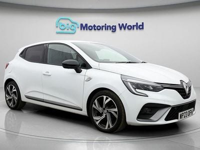 Used Renault Clio V RS Line 90 HP (66 kW) 2023 White Hatchback