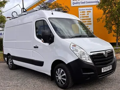 Used Vauxhall Movano 130 HP (95 kW) 2018 White MPV