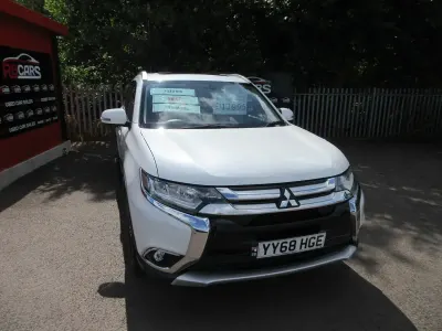 Used Mitsubishi Outlander 147 HP (108 kW) 2018 White SUV
