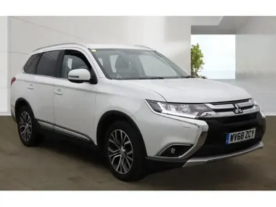 Used Mitsubishi Outlander 147 HP (108 kW) 2018 White SUV