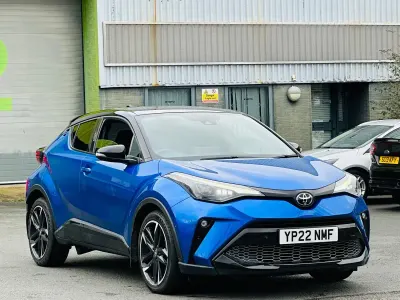 Używany Toyota C-HR Sport 122 KM (89 kW) 2022 Niebieski SUV