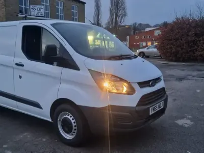 Used Ford Transit Custom 100 HP (73 kW) 2015 White Van