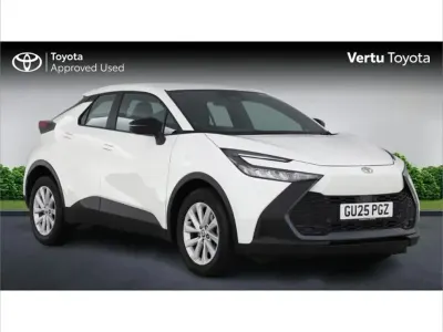 Used Toyota C-HR 138 HP (101 kW) 2025 White SUV