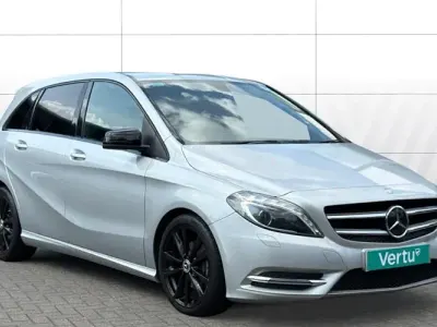 Used Mercedes B180 109 HP (80 kW) 2014 Silver Hatchback
