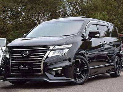 Used Nissan Elgrand 2015 Metallic black MPV