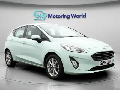 Used Ford Fiesta Zetec 86 HP (63 kW) 2019 Green Hatchback