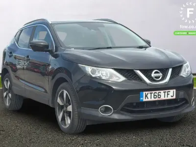 Used Nissan Qashqai N-Connecta 116 HP (85 kW) 2017 Black SUV