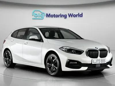 Used BMW 118 Sport Line 136 HP (100 kW) 2023 White Hatchback