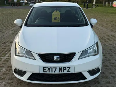 Begagnad Seat Ibiza SE 90 HK (66 kW) 2017 Vit Halvkombi