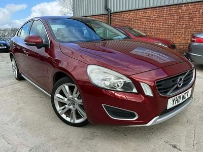 Used Volvo S60 SE 2011 Red Sedan