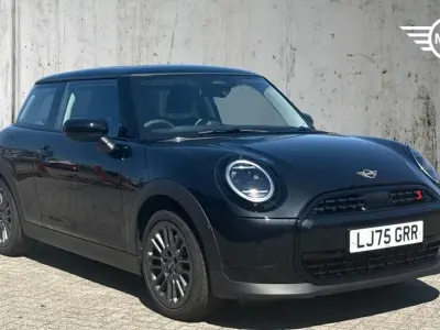 Used Mini Cooper S Hatch 201 HP (147 kW) 2025 Black Hatchback