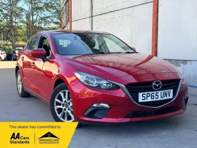 Used Mazda 3 165 HP (121 kW) 2015 Red Hatchback