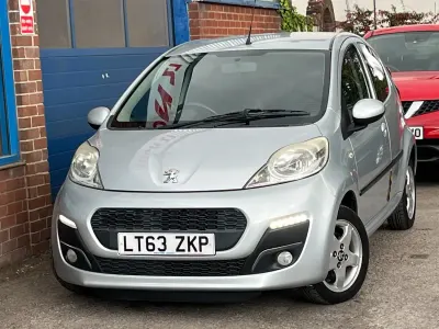 Used Peugeot 107 Allure 68 HP (50 kW) 2013 Silver Hatchback