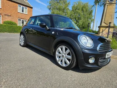 Used Mini Cooper D Hatch 2014 Black Hatchback