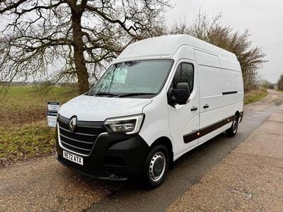 White Used 2023 Renault Master Business | £17,995 (Super price)