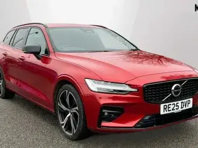 Używany Volvo V60 Plus 194 KM (142 kW) 2025 Kombi