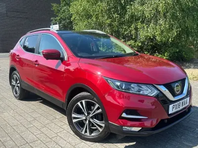 Used Nissan Qashqai N-Connecta 115 HP (84 kW) 2018 Red SUV