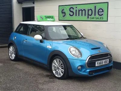 Begagnad Mini Cooper S Hatch 2016 Blå Halvkombi