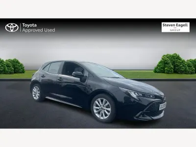 Used Toyota Corolla 140 HP (102 kW) 2025 Black Hatchback