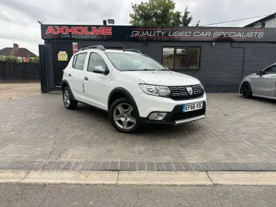 Used Dacia Sandero Ambiance 90 HP (66 kW) 2016 White Hatchback