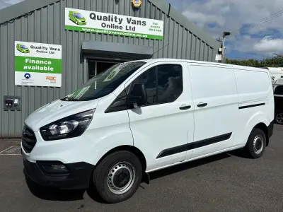 Used Ford Transit Custom 105 HP (77 kW) 2022 White Van