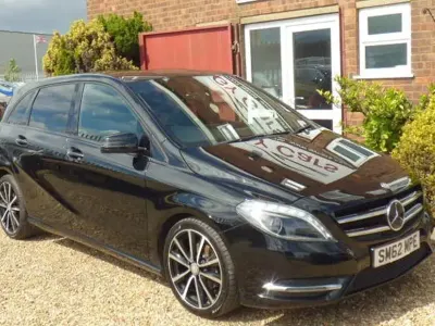 Used Mercedes B180 107 HP (78 kW) 2013 Black Hatchback