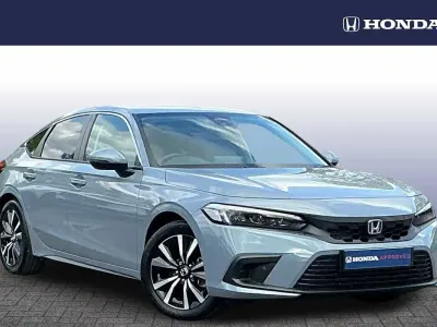 Używany Honda Civic Elegance 143 KM (105 kW) 2024 Szary Hatchback