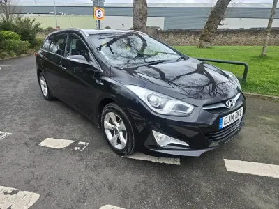 Käytetty Hyundai i40 Active 115 HP (84 kW) 2014 Musta Farmari