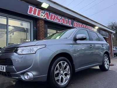 Used Mitsubishi Outlander P-HEV 200 HP (147 kW) 2015 Grey Estate