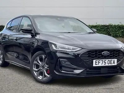 Used Ford Focus ST-Line 125 HP (91 kW) 2025 Black Hatchback