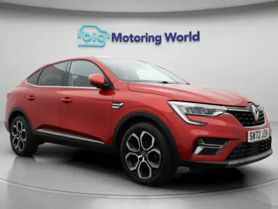 Używany Renault Arkana Techno 145 KM (106 kW) 2023 Czerwony SUV