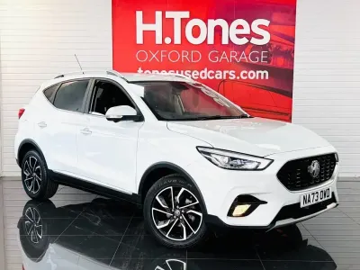 Usado MG ZS Exclusive 106 HP (77 kW) 2023 Branco SUV