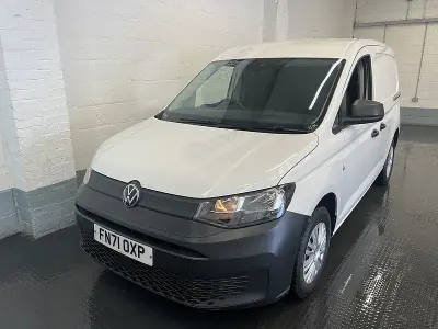Usado VW Caddy 102 CV (75 kW) 2021 Blanco Monovolumen