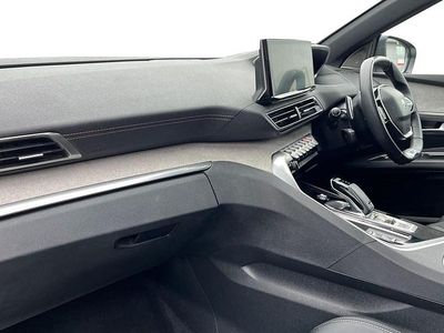 Used Peugeot 5008 Premium 129 HP (94 kW) 2023 White SUV