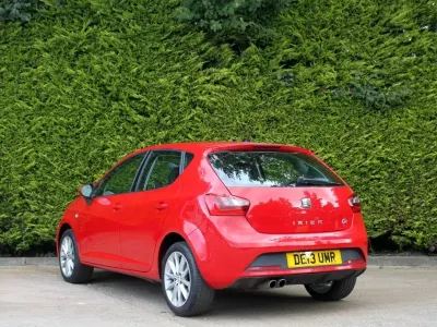 Używany Seat Ibiza FR 140 KM (102 kW) 2013 Czerwony Hatchback