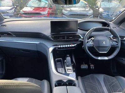 Begagnad Peugeot 3008 Premium 131 HK (96 kW) 2022 Blå SUV