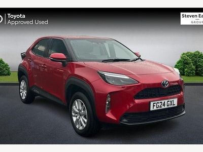 Used 2025 Toyota Yaris Hybrid Estate | £22,260 (Good price)