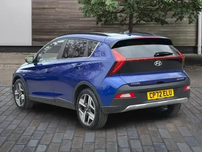 Używany Hyundai Bayon Premium 120 KM (88 kW) 2023 Niebieski SUV