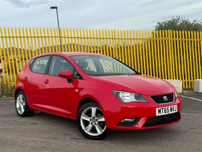 Begagnad Seat Ibiza 2015 Röd Halvkombi