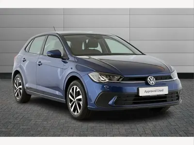 Used VW Polo Life 95 HP (69 kW) 2024 Reef blue Hatchback