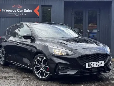 Used Ford Focus ST-Line X 125 HP (91 kW) 2018 Black Hatchback