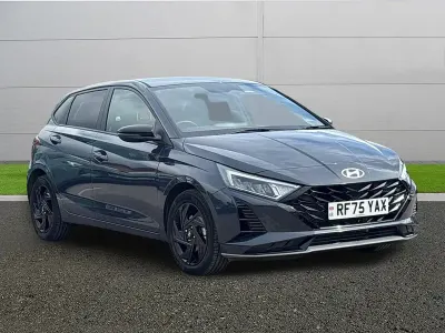 Begagnad Hyundai i20 Blackline 2025 Halvkombi