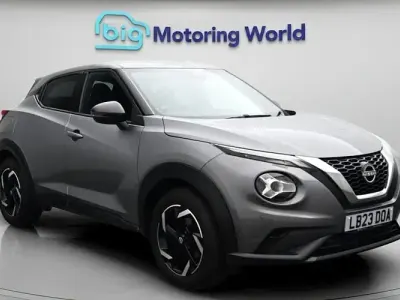 Used Nissan Juke N-Connecta 114 HP (83 kW) 2023 Grey SUV